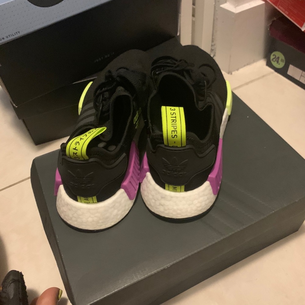 Adidas Nmd R1 - image 3